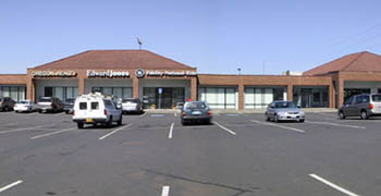 retail_0000_Apple Way Corner 1